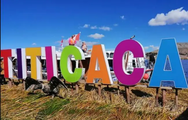Tour Lago Titicaca en Lancha Rápida desde Puno